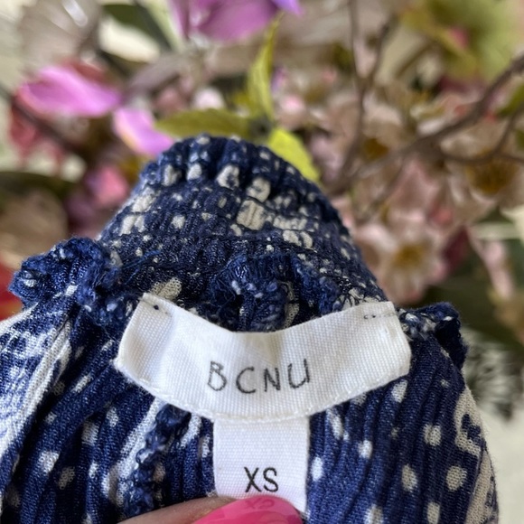 •BCNU• Boho Elephant Peasant Blouse - Size XS - Picture 3 of 9